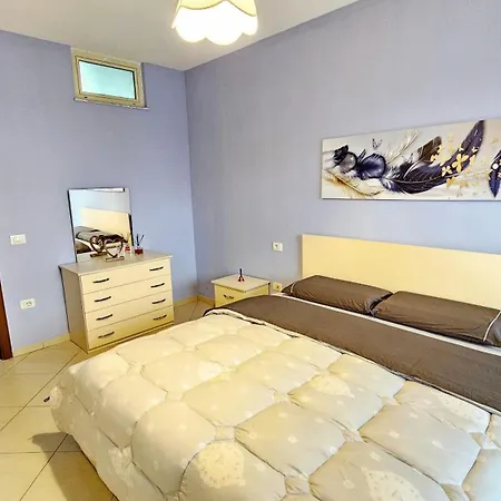 Daily Plazh 아파트